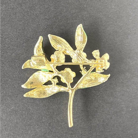 Handmade | Genuine Freshwater Pearl Pin Brooch - Picture 2 of 3